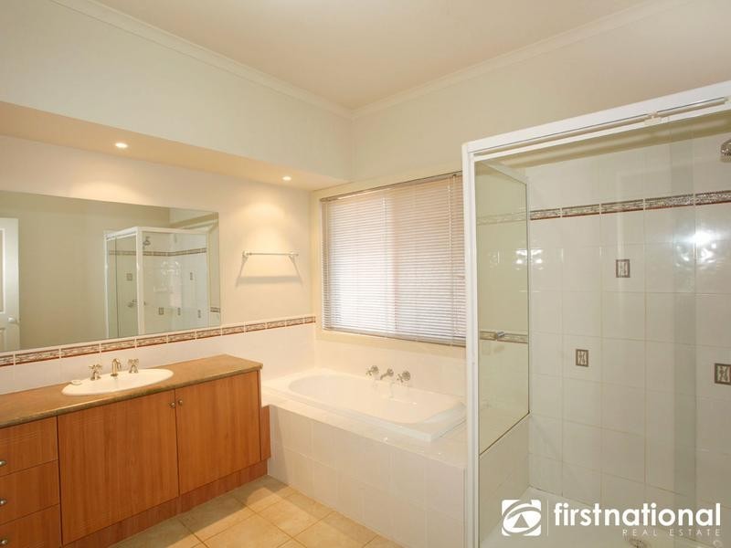 7 Pheasant Court, Berwick VIC 3806