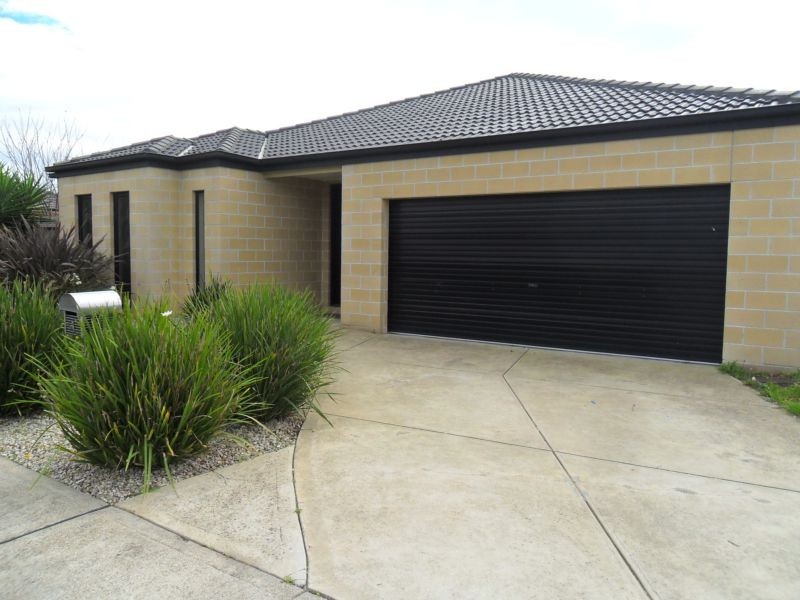 4 Cherrywood Way, Narre Warren South VIC 3805