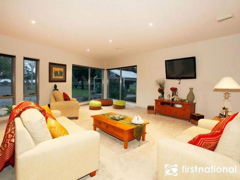 7 Horswood Road, Narre Warren North VIC 3804