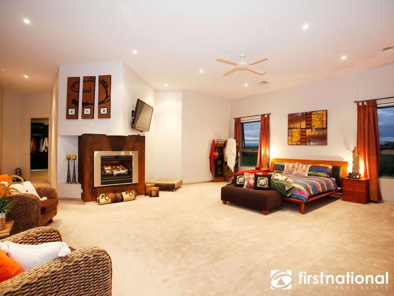 7 Horswood Rd, Narre Warren North VIC 3804