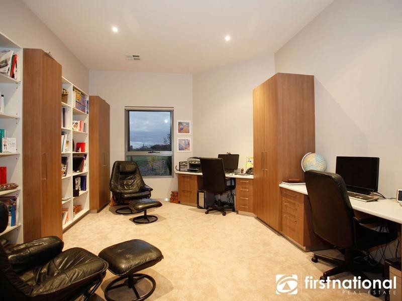 7 Horswood Rd, Narre Warren North VIC 3804