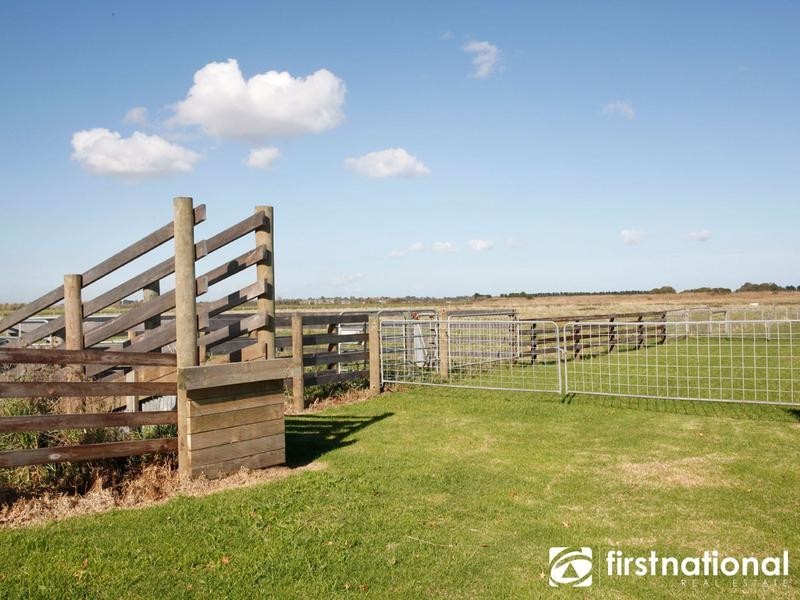 90 Hardys Rd, Tooradin VIC 3980