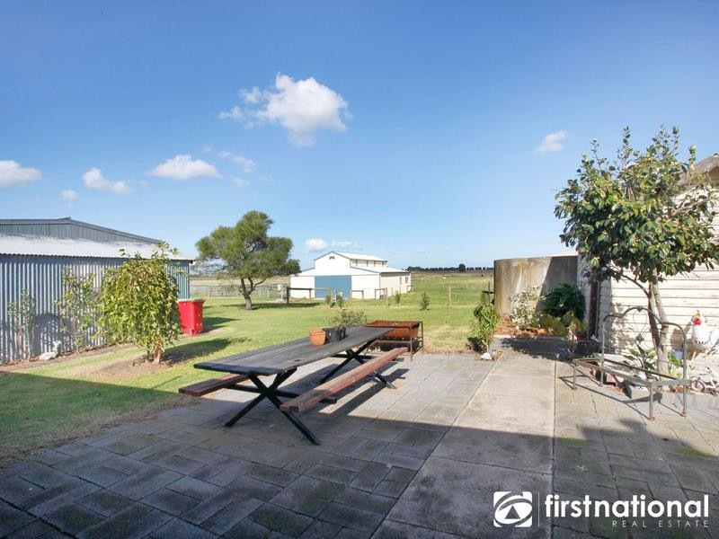 90 Hardys Rd, Tooradin VIC 3980