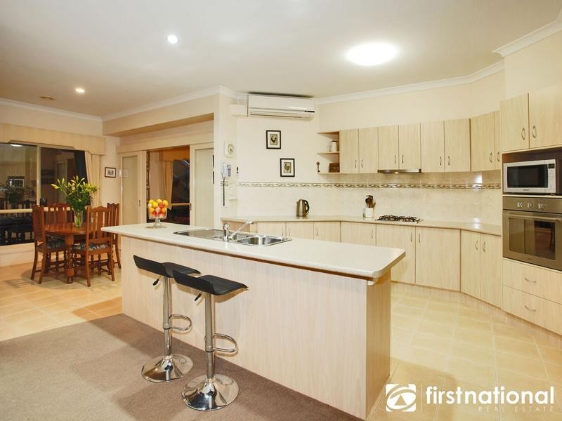 1 Myoora Place, Berwick VIC 3806