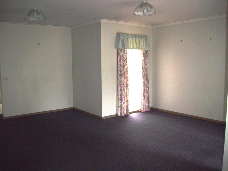 13 Insignia Crescent, Berwick VIC 3806