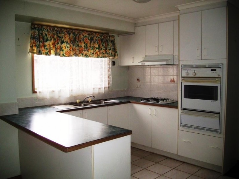 13 Insignia Crescent, Berwick VIC 3806