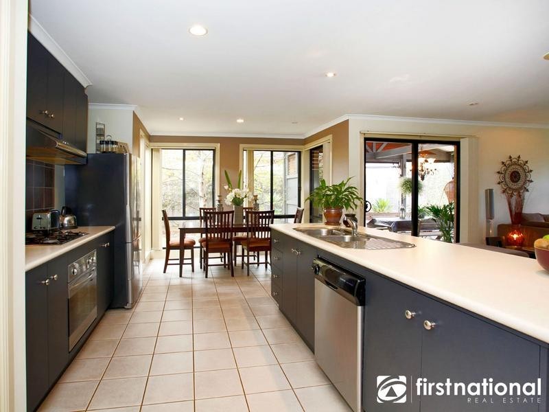 67 Streeton Way, Berwick VIC 3806