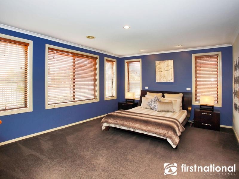 67 Streeton Way, Berwick VIC 3806