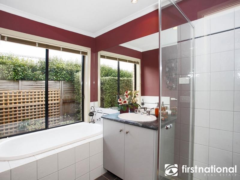 67 Streeton Way, Berwick VIC 3806