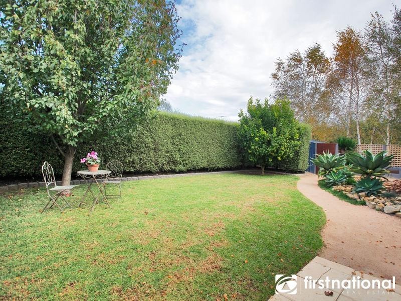 67 Streeton Way, Berwick VIC 3806