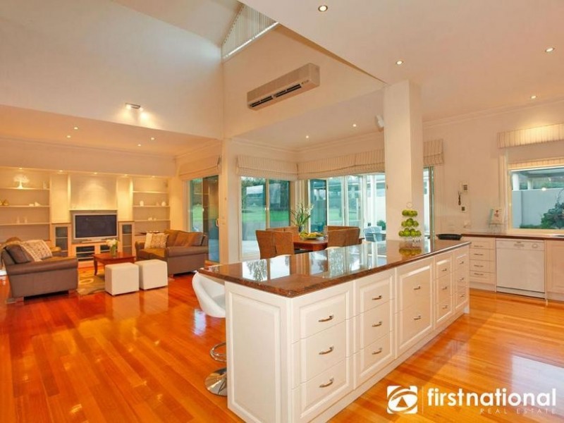 2-6 Glen Moidart Drive, Berwick VIC 3806