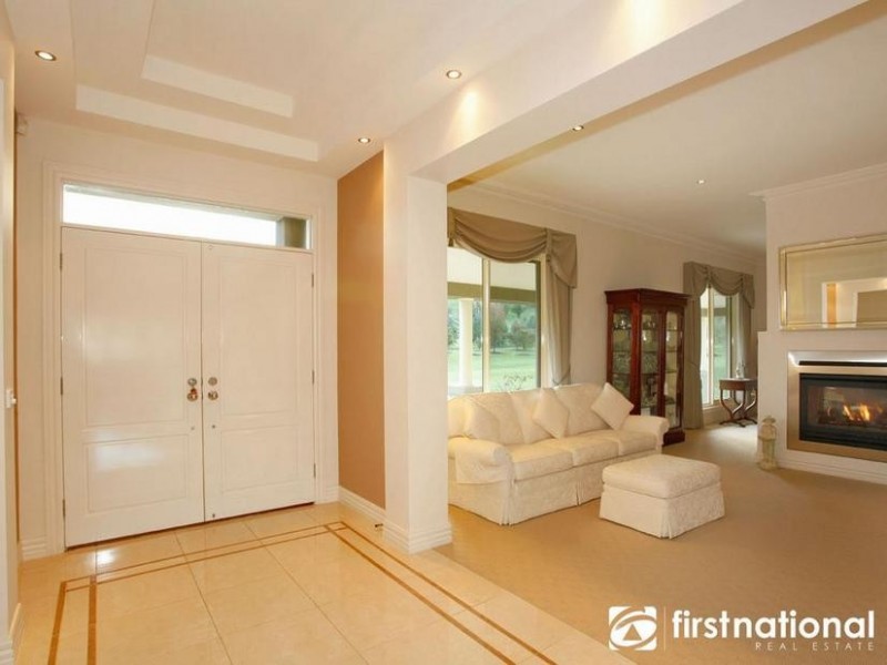 2-6 Glen Moidart Drive, Berwick VIC 3806