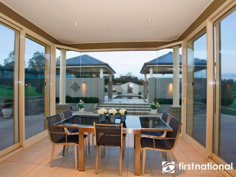 2-6 Glen Moidart Drive, Berwick VIC 3806