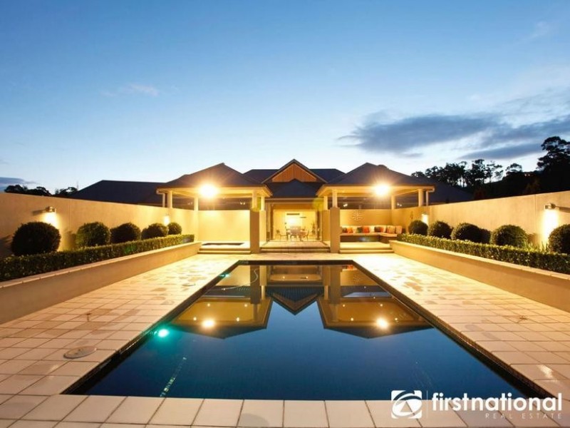 2-6 Glen Moidart Drive, Berwick VIC 3806