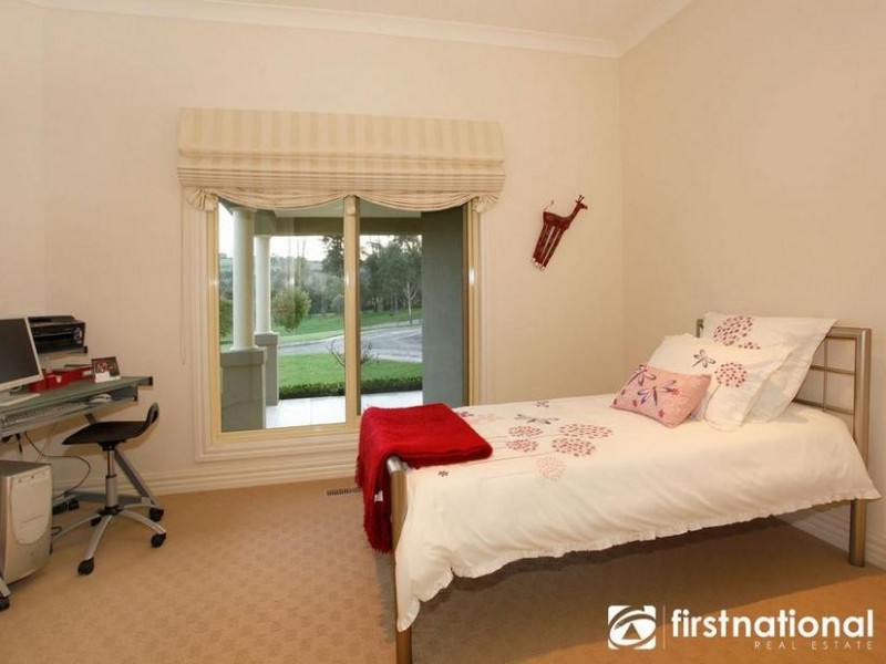 2-6 Glen Moidart Drive, Berwick VIC 3806