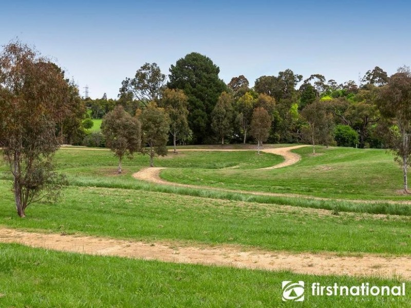 2-6 Glen Moidart Drive, Berwick VIC 3806