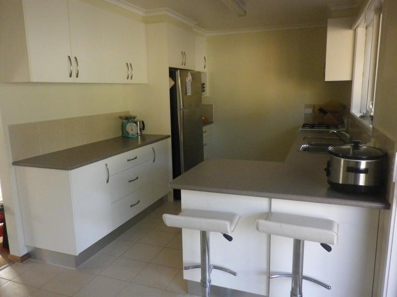 9 Strathaven Drive, Berwick VIC 3806