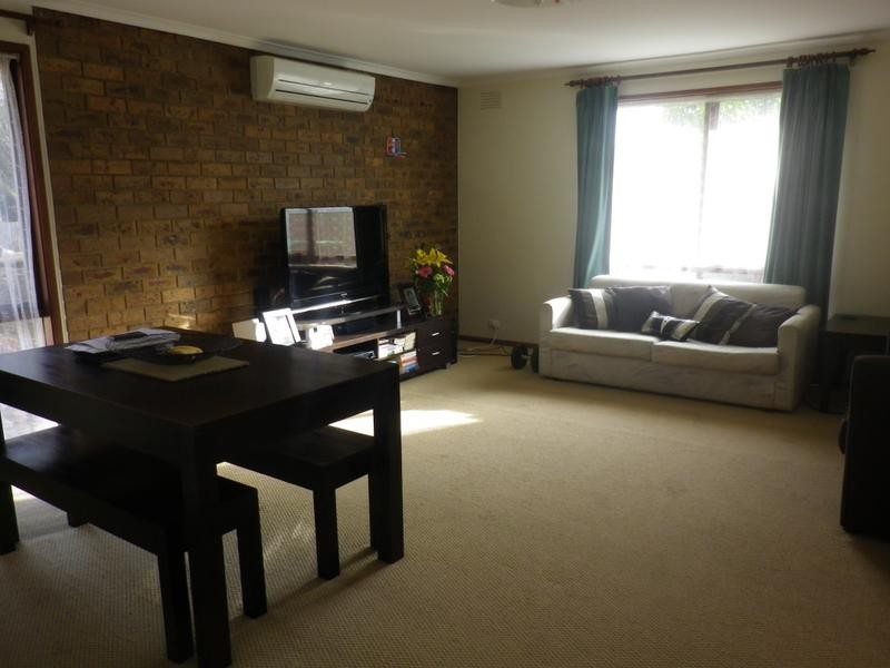 9 Strathaven Drive, Berwick VIC 3806