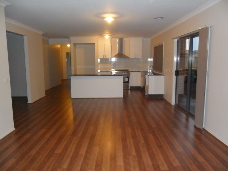 1 Heathfield Lane, Officer VIC 3809