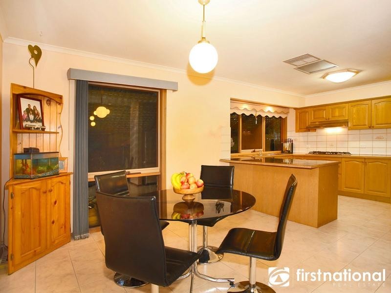 39 Edrington Park Drive, Berwick VIC 3806