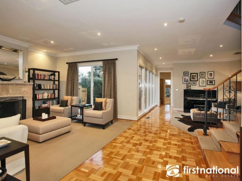 6A Buchanan Road, Berwick VIC 3806