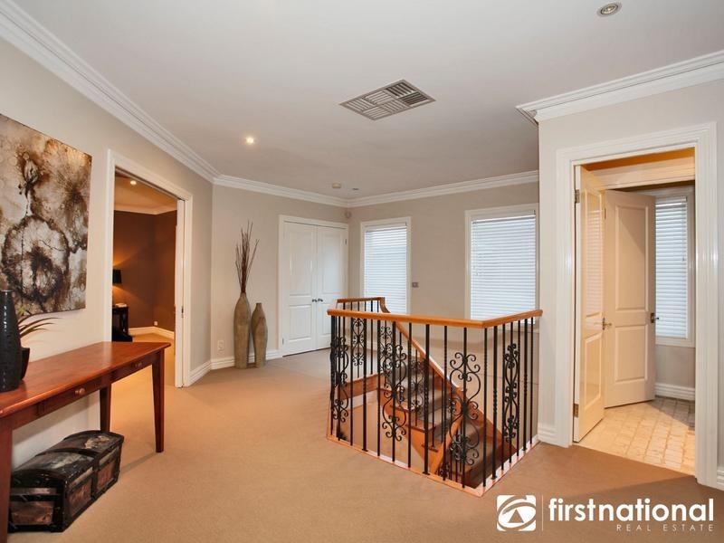 6A Buchanan Road, Berwick VIC 3806