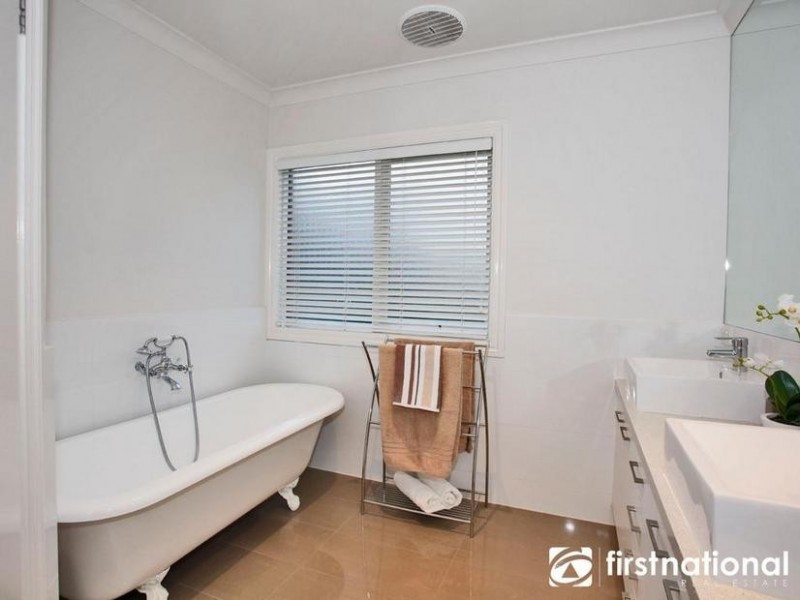 6A Buchanan Road, Berwick VIC 3806