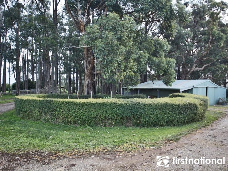 44 Bayard Drive, Pakenham Upper VIC 3810