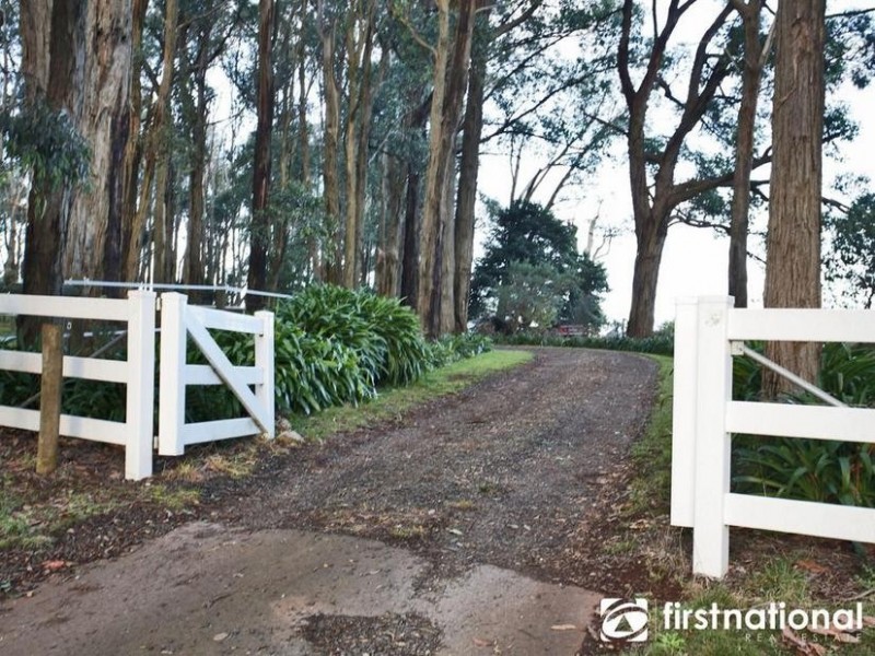 44 Bayard Drive, Pakenham Upper VIC 3810