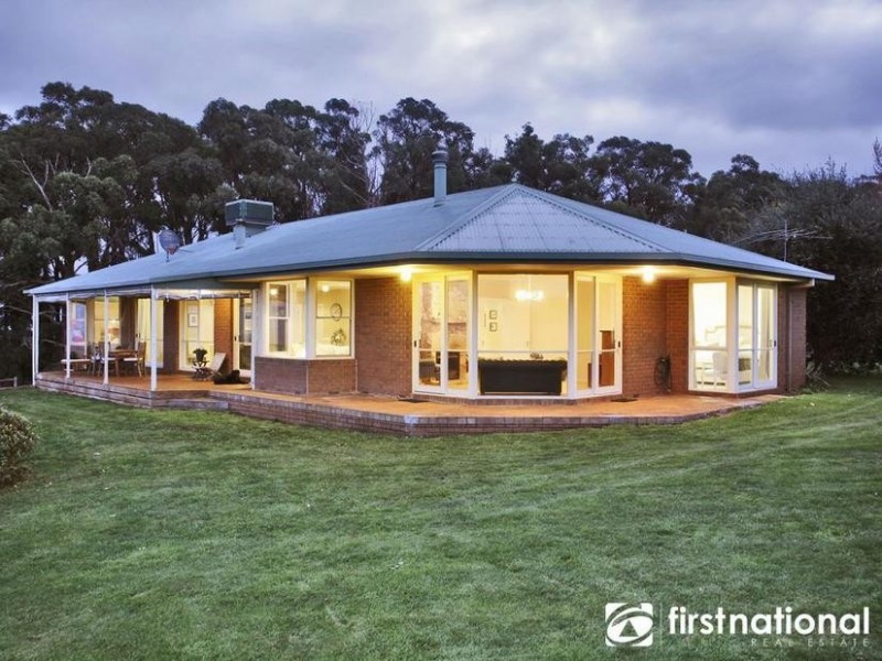 44 Bayard Drive, Pakenham Upper VIC 3810