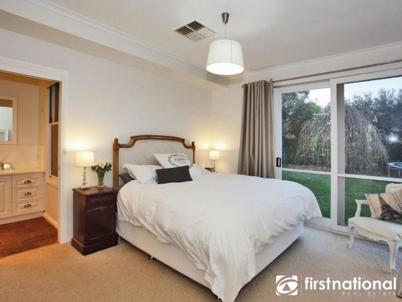 44 Bayard Drive, Pakenham Upper VIC 3810