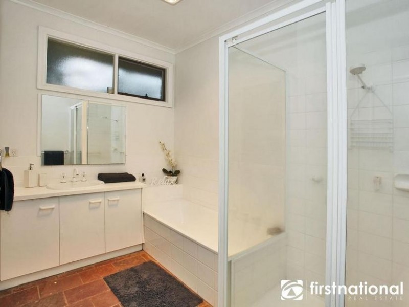 44 Bayard Drive, Pakenham Upper VIC 3810