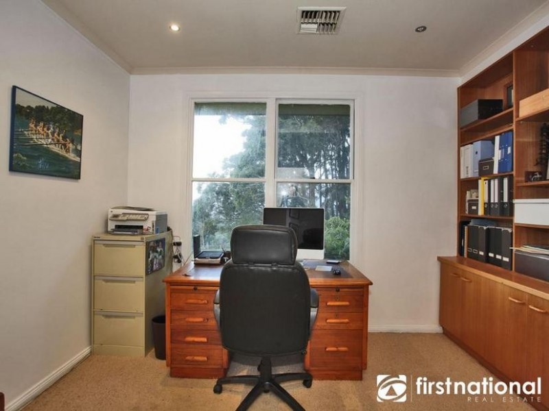 44 Bayard Drive, Pakenham Upper VIC 3810