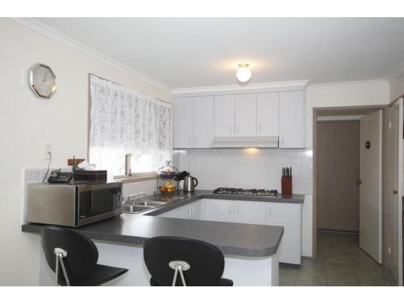 5 Martingale Place, Pakenham VIC 3810