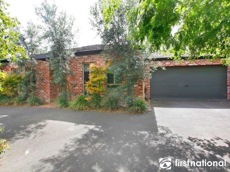 2/57 Wallace Street, Beaconsfield VIC 3807