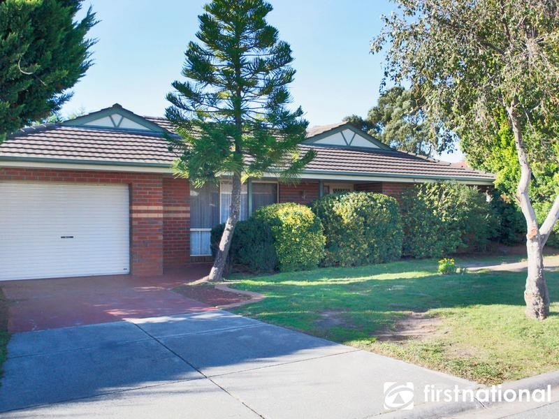 10 Dewsbury Court, Narre Warren South VIC 3805