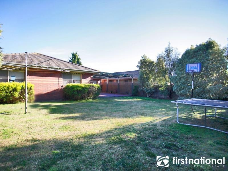10 Dewsbury Court, Narre Warren South VIC 3805