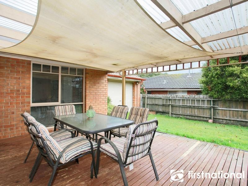 9 Bertrand Close, Berwick VIC 3806