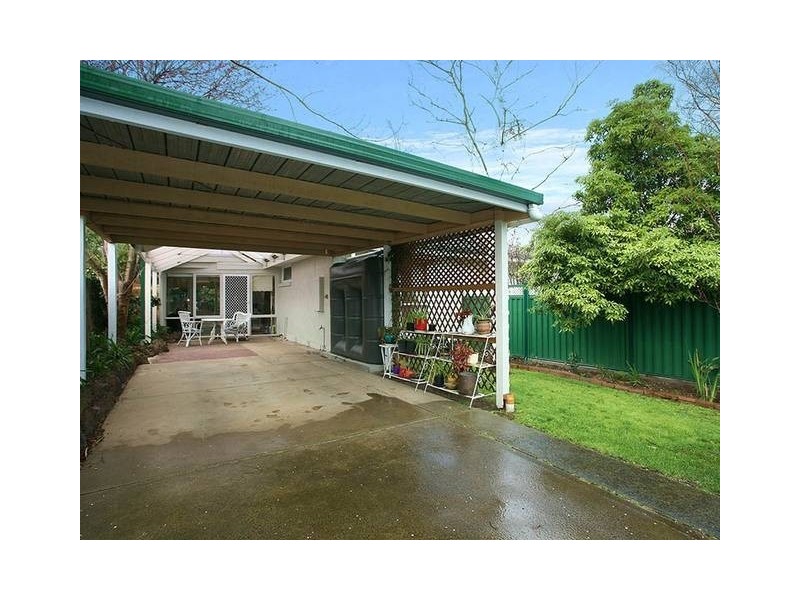 2 Philip Court, Pakenham VIC 3810