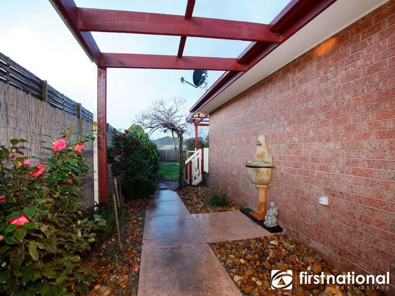15 Crystal Brook Court, Narre Warren South VIC 3805