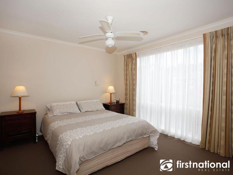15 Crystal Brook Court, Narre Warren South VIC 3805