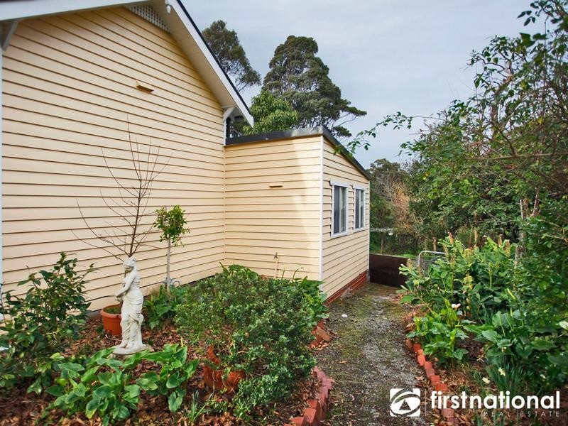 10 Scotsgate Way, Berwick VIC 3806
