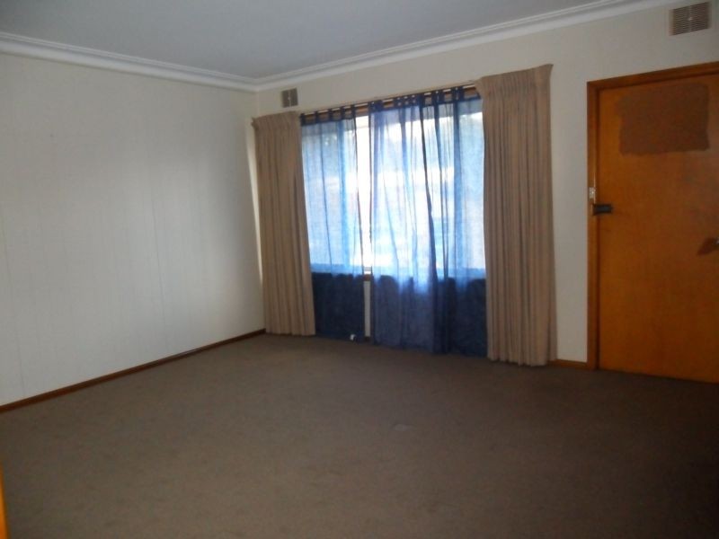 5/9 Gloucester Avenue, Berwick VIC 3806