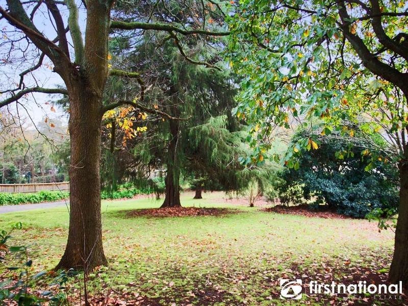 44 Langmore Lane, Berwick VIC 3806