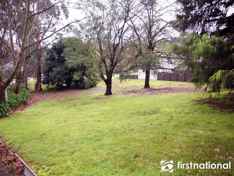 44 Langmore Lane, Berwick VIC 3806