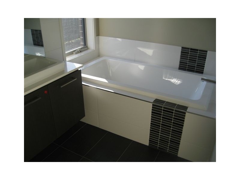 17 Gelderland Drive, Clyde North VIC 3978