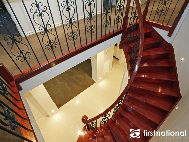 12 Hillcrest Avenue, Narre Warren VIC 3805