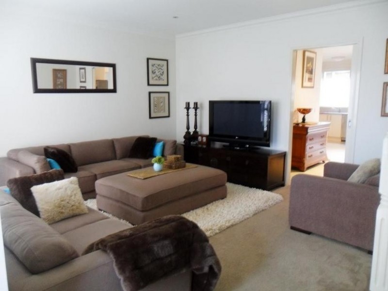 2/49 Palmerston Street, Berwick VIC 3806