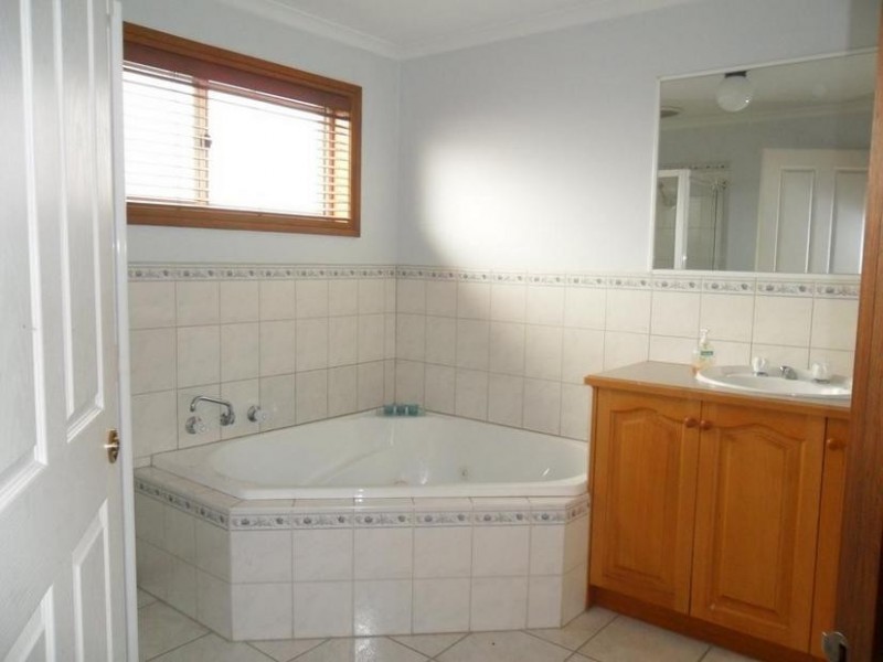 133 Maramba Drive, Narre Warren VIC 3805