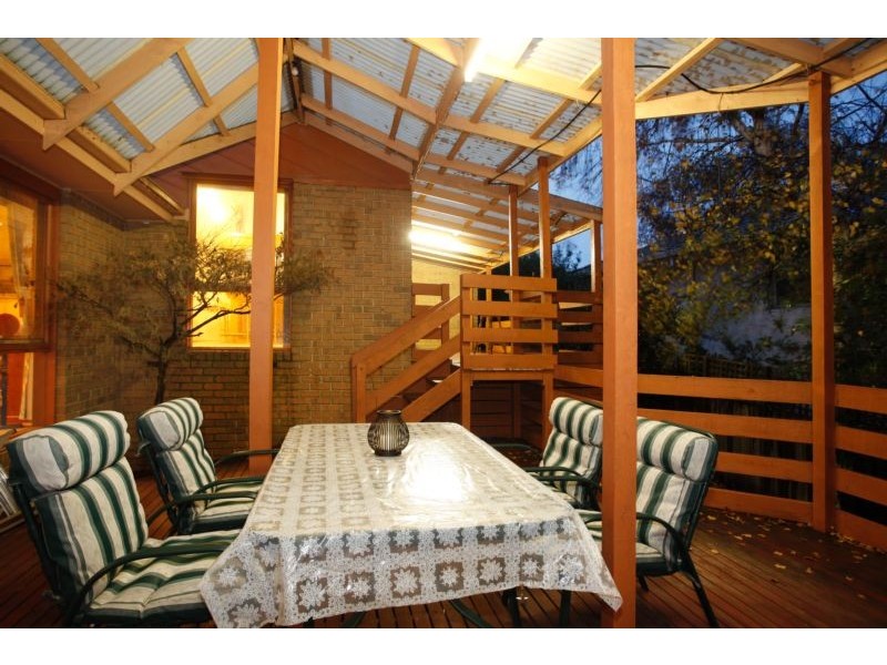 39 Edrington Park Drive, Berwick VIC 3806